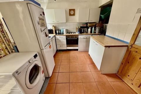 16 Doreen Grove, Birmingham, B24 9QZ