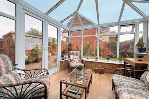 3 bedroom detached house for sale, Darwin Close, Lee-On-The-Solent, PO13
