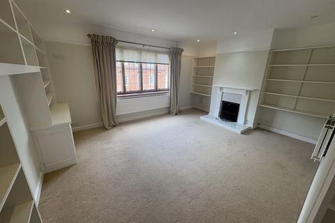 2 bedroom apartment to rent, St. Martins Square, Chichester
