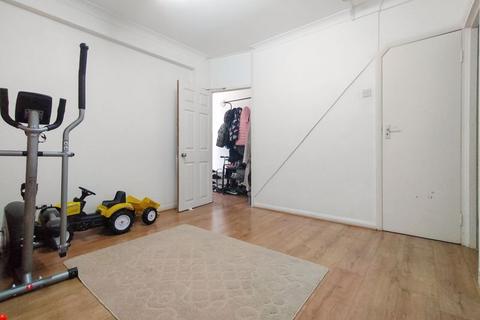 3 bedroom terraced house for sale, South Road, Edmonton, N9