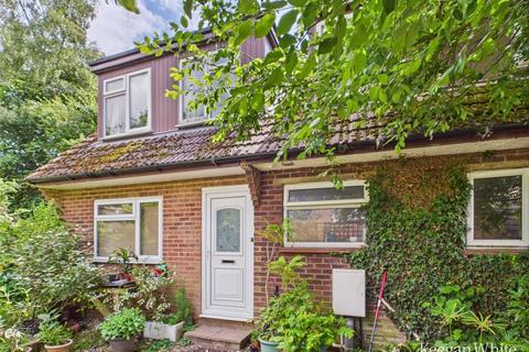 undefined, Headland Close, Great Missenden