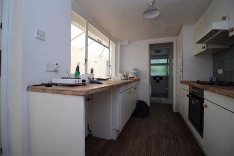 4 bedroom terraced house to rent, Padwell Road, Southampton SO14