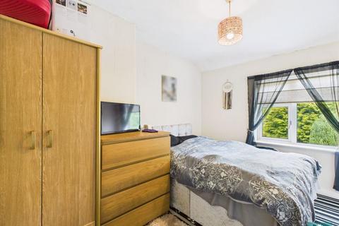 54 Church Road, Shaw, Oldham, OL2 7AU