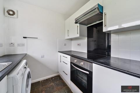 undefined, Walpole Road, Walpole Roa, Slough, Berkshire, SL1