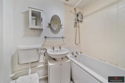 undefined, Walpole Road, Walpole Roa, Slough, Berkshire, SL1