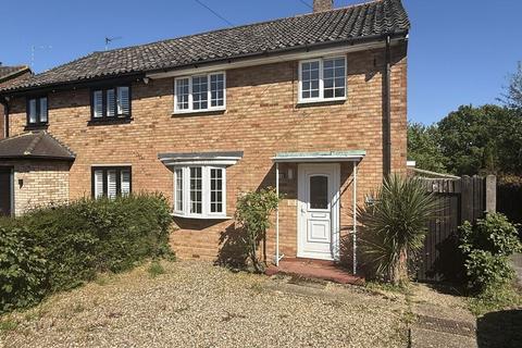 3 bedroom village house for sale, Goddards Close, Hertford SG13