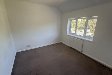16 Goddards Close, Little Berkhamsted, Hertford, SG13 8NA