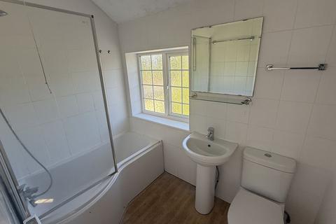 16 Goddards Close, Little Berkhamsted, Hertford, SG13 8NA