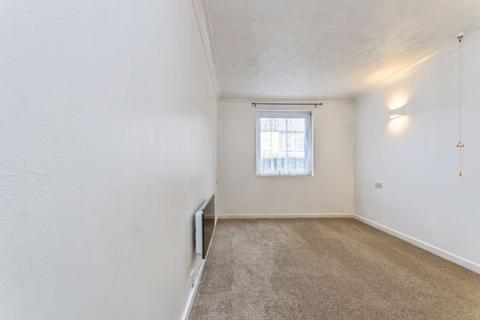 1 bedroom apartment for sale, Beechwood Gardens, Caterham CR3