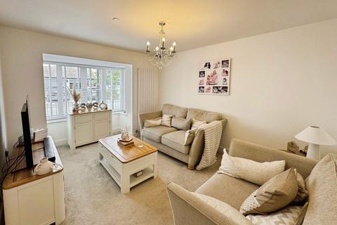 64 Glamorgan Green, Llandarcy, Neath, SA10 6FB