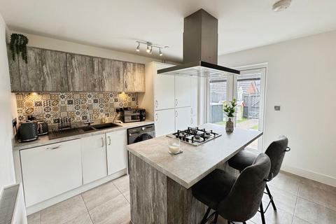 64 Glamorgan Green, Llandarcy, Neath, SA10 6FB