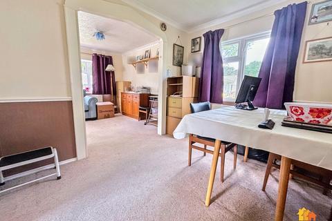 undefined, Chesham Road, Wigginton, HP23
