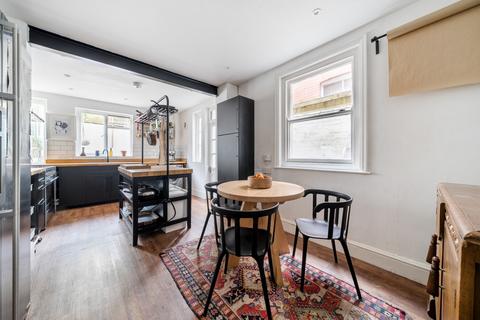 72 Athelstan Road, Exeter, EX1 1SB
