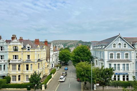 2 bedroom apartment for sale, Vaughan Street, Llandudno, Conwy, LL30