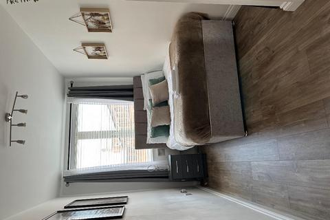 2 bedroom apartment to rent, Birmingham B18