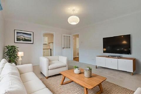 1 bedroom flat for sale, The Grange, Avenue Road, W3