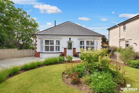 3 bedroom detached bungalow for sale, Llangwm