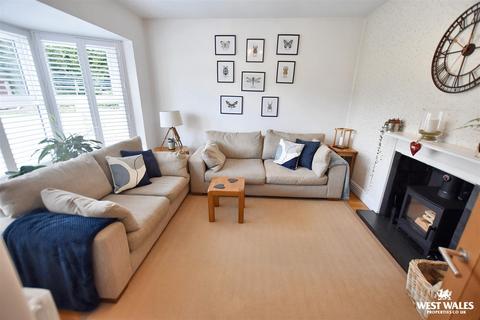 3 bedroom detached bungalow for sale, Llangwm
