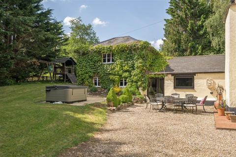 6 bedroom detached house for sale, Tedburn Road, Whitestone, Exeter
