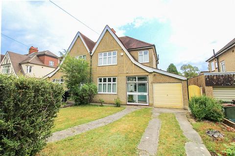 22 Fryston Avenue, Coulsdon, CR5 2PT