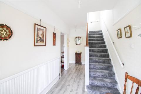 22 Fryston Avenue, Coulsdon, CR5 2PT
