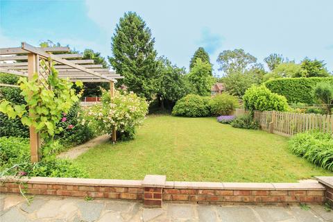 22 Fryston Avenue, Coulsdon, CR5 2PT