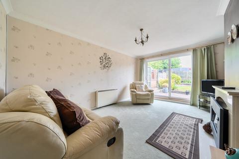 2 bedroom bungalow for sale, Staveley Road, Bedfordshire LU6