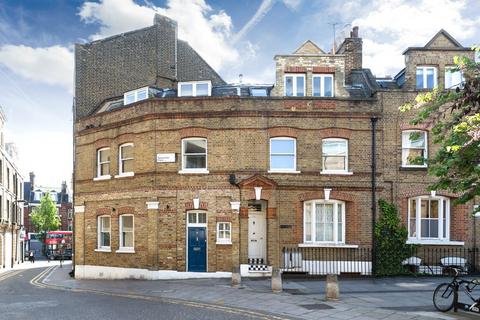16 Sylvester Path, London, E8 1EN