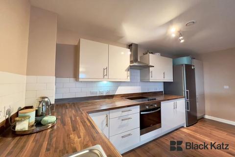 2 bedroom apartment to rent, SE14