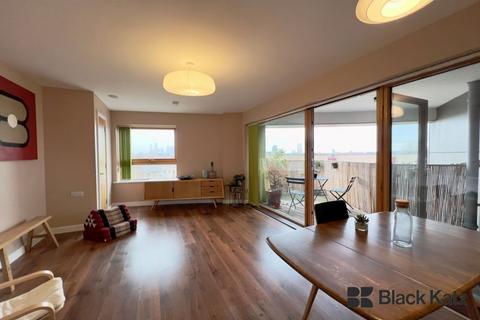 2 bedroom apartment to rent, SE14