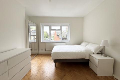 3 bedroom apartment for sale, Horn Lane, London, W3