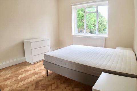 3 bedroom apartment for sale, Horn Lane, London, W3