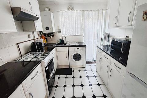 3 bedroom semi-detached house for sale, Crestway, Kent ME5