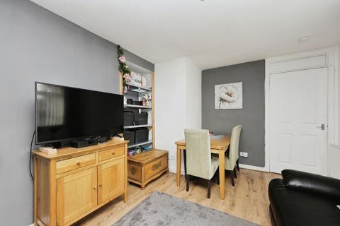 3 bedroom terraced house for sale, Sinclair Drive, Fife KY4
