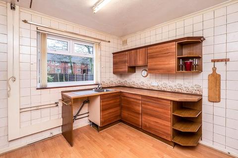 10 Falcon Crescent, Clifton, Manchester, M27 8JG