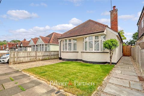 undefined, Seventh Avenue, Essex CM1