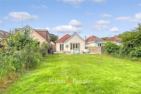 undefined, Seventh Avenue, Essex CM1