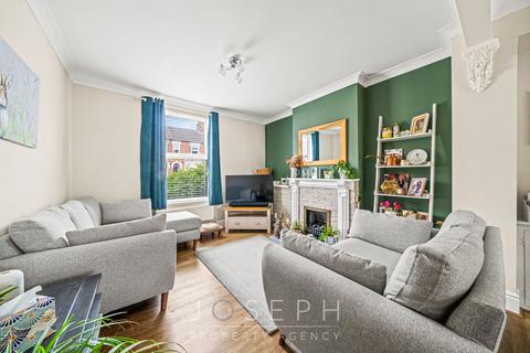 2 bedroom semi-detached house for sale, Hatfield Road, Ipswich, IP3