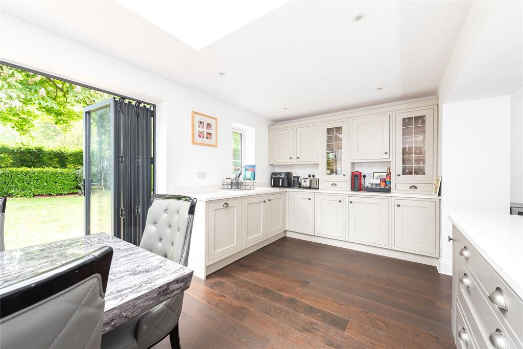 Kitchen/Breakfast