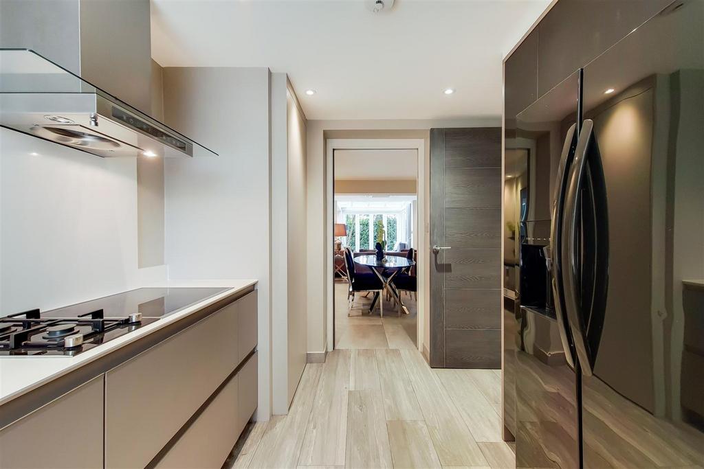 3 Kitchen-1.jpg