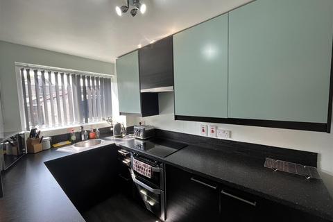 20 Bourbon Close, Bradford, BD6 1SN