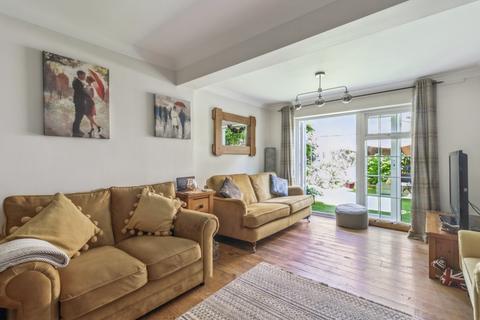 1g Vernon Drive, Harefield, Uxbridge, UB9 6EG