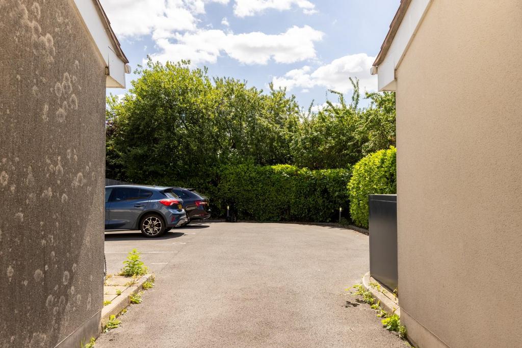 Flat 5 duchess car park space-3.jpg