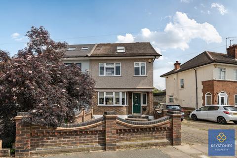 Carter Drive, Collier Row, RM5