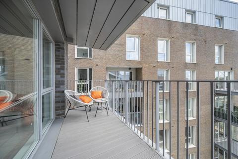 3 bedroom apartment for sale, Cofferdam Way, London, SE8