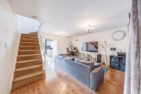 3 bedroom end of terrace house for sale, Falcon Close, Dartford