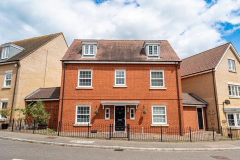 97 Baynard Avenue, Little Dunmow, Dunmow, CM6 3FD
