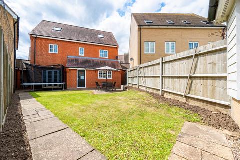 97 Baynard Avenue, Little Dunmow, Dunmow, CM6 3FD