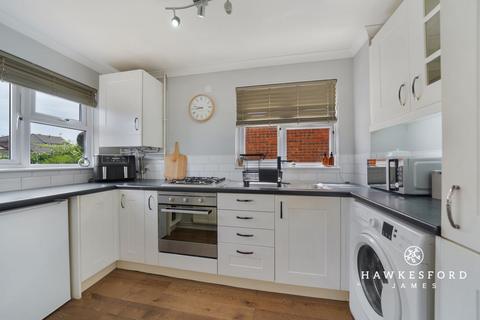 34 Diligent Drive, Milton Regis, Sittingbourne, ME10 2LQ