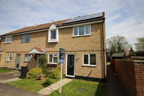 2 bedroom semi-detached house to rent, Hunt Road, Earls Colne